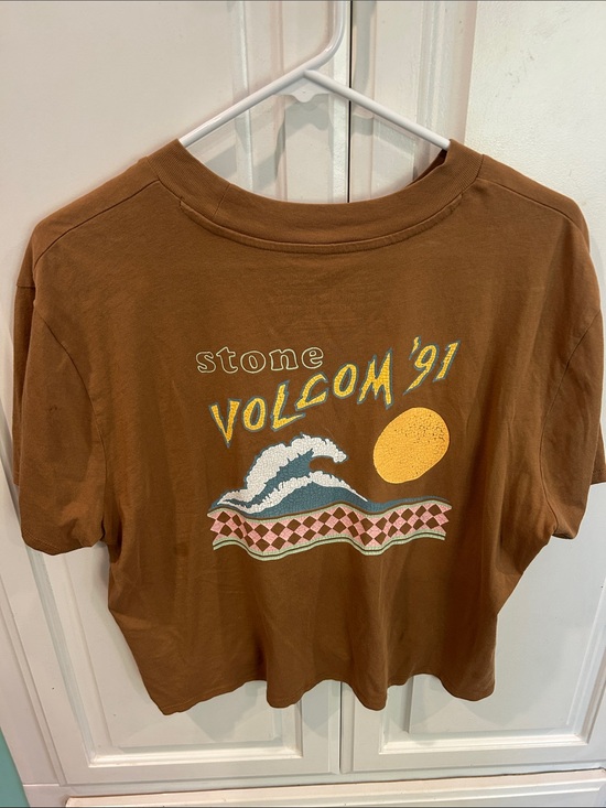 Volcom Other - Volcom Brown Short-Sleeve Crop Tee with Chest Pocket